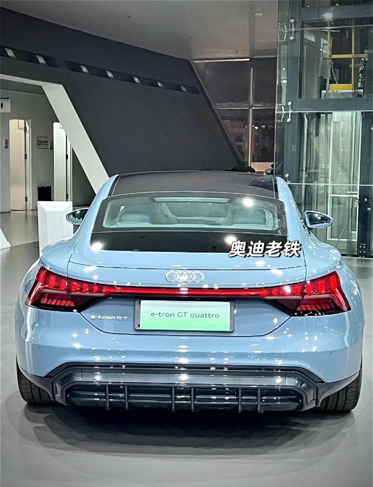 奥迪官网同步更新，Q5 e-tron与A5L成焦点，电动化提速引发行业震动