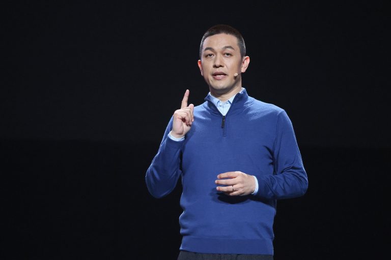 李斌联手李书福，蔚来能源估值飙升至160亿元