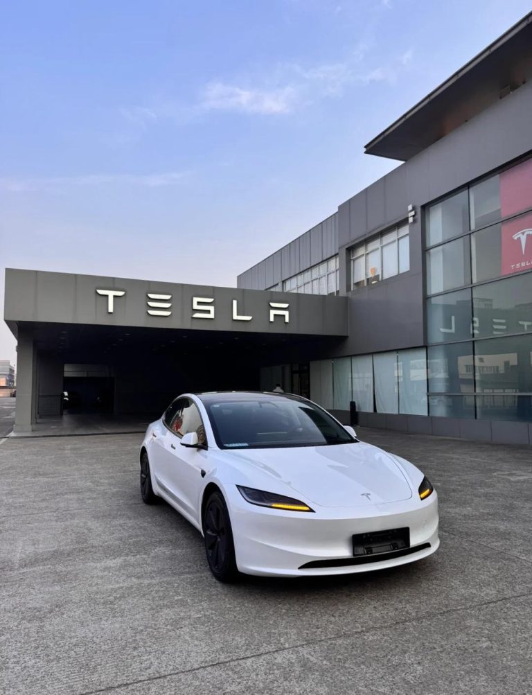 特斯拉Model 3升级引热议，售价不变配置全面升级